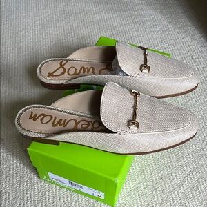 NWT Sam Edelman Cream Mules Elegant Comfort - color sold out on line